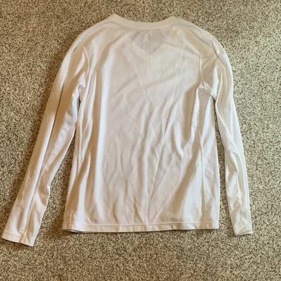 REI base layer V-Neck long sleeve - Picture 2 of 7